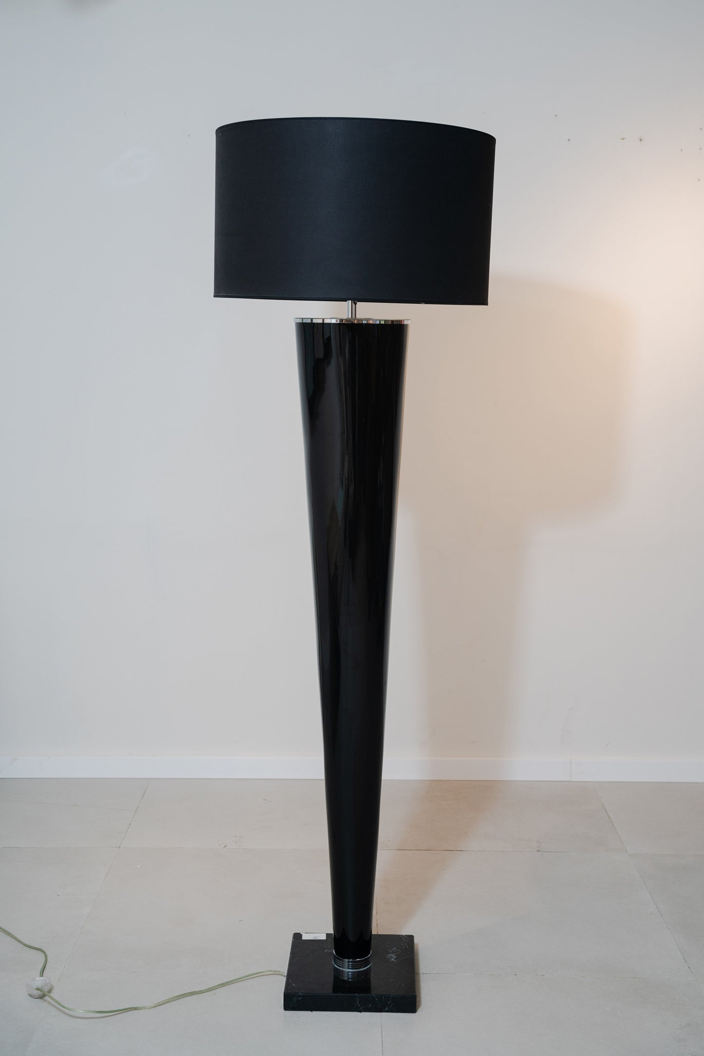 Kono Floor Lamp - Sale